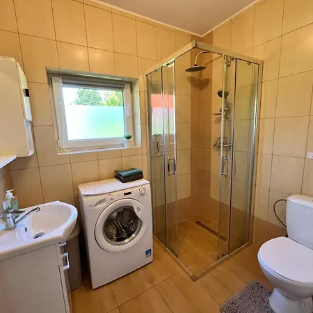 بيت خشبي Mazurski مارونجوفو